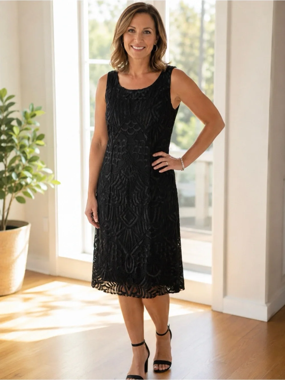 Leslie Fay Black lace sleeveless dress size 10